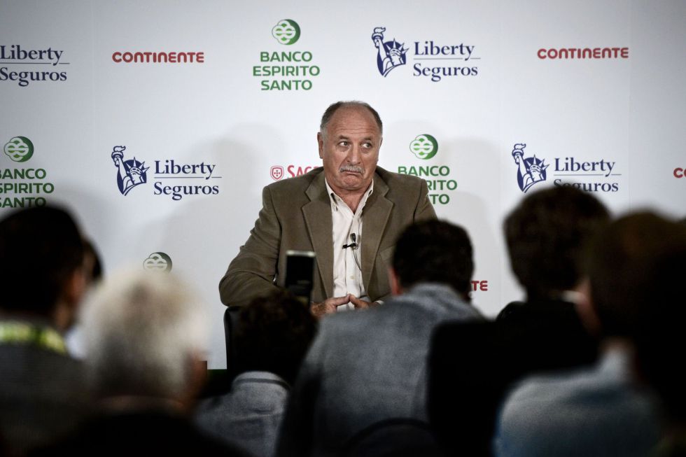 Scolari limita las actividades sexuales durante el Mundial