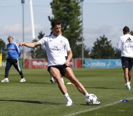Cristiano anunció ayer en Twitter que ya está listo para jugar Cristiano anunció ayer en Twitter que ya está listo para jugar