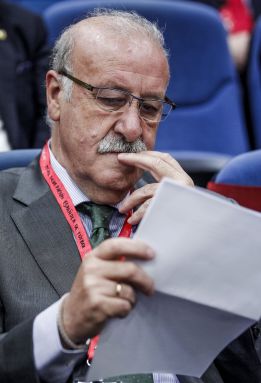 Vicente del Bosque: "Costa
nos tiene a todos en ascuas" Vicente del Bosque: "Costa
nos tiene a todos en ascuas"