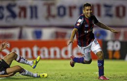 El Atlético ficha a Correa por ocho millones: firma cinco años El Atlético ficha a Correa por ocho millones: firma cinco años