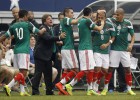 Caro triunfo de México, que pierde a Luis Montes