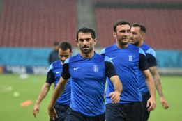 Grecia, no a las primas: "Vamos a jugar por la gente del país"