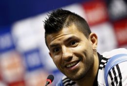 Agüero: "Nos sirve que Alemania se lleve toda la presión" Agüero: "Nos sirve que Alemania se lleve toda la presión"