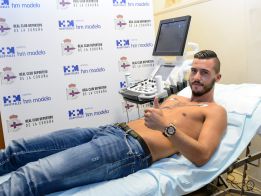 Insua, durante uno de los entrenamientos del Deportivo.