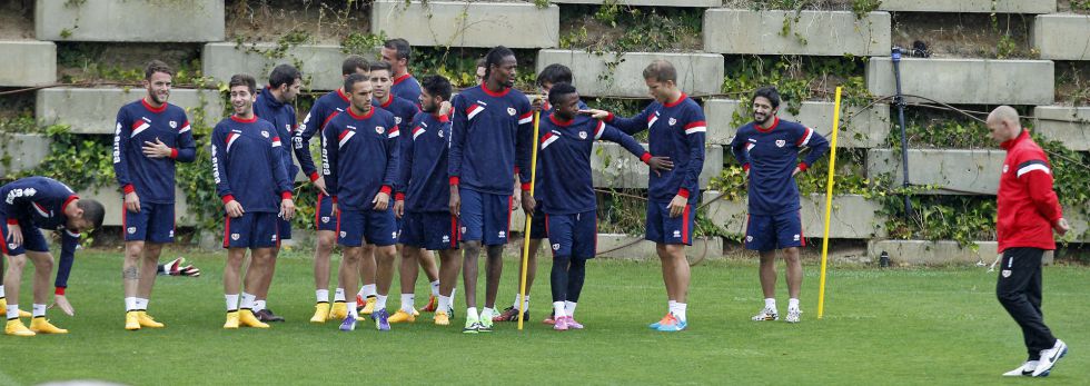 El Rayo prepara su visita a Granada sin Aquino y Zé Castro