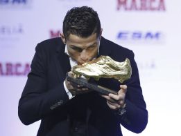 Cristiano besó su Bota: "Quiero ser el mejor jugador de siempre"