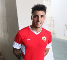 Ximo: "Nunca he jugado en los Cármenes y mi familia vendrá"