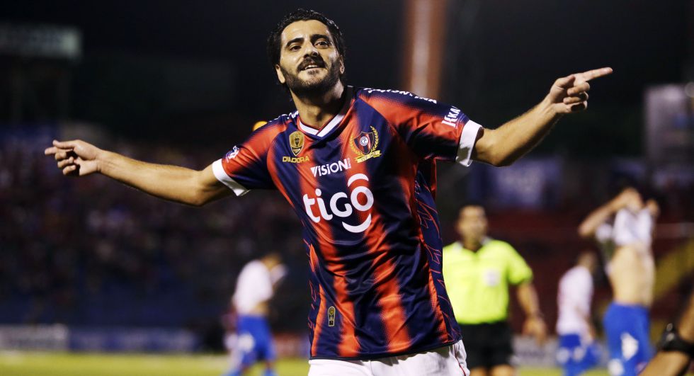 Güiza medita abandonar Cerro Porteño y retirarse del fútbol