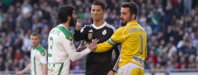 La prensa critica la acción de Cristiano: "Balón de Ogro" La prensa critica la acción de Cristiano: "Balón de Ogro"