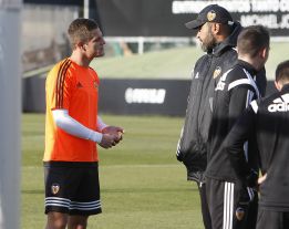 Barragán renueva hasta 2017