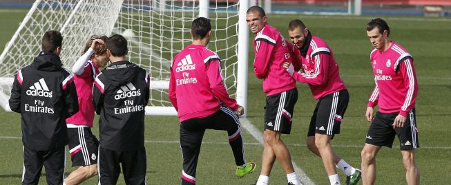 Bale: "Para mí aún es un poco surrealista ser un Galáctico" Bale: "Para mí aún es un poco surrealista ser un Galáctico"