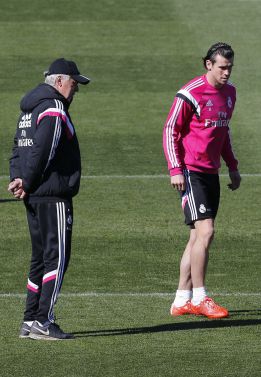 Bale: media hora diaria con Clement para pulir defectos
