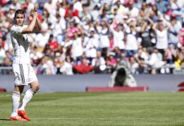 James, números y sensaciones:
12 goles y 12 asistencias James, números y sensaciones:
12 goles y 12 asistencias
