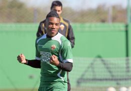 Rodrigues apunta al Calderón