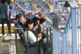 Los inversores chinos presencian el Málaga-Elche desde el palco