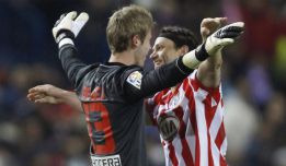 Ujfalusi a De Gea: "La afición del Atleti no te perdonará"