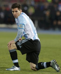 Hinchas locales intimidaron a familiares de Leo Messi