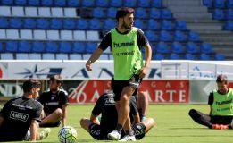 Dani Pacheco, cedido al Alavés; Agra rescinde su contrato
