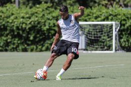 Gio dos Santos debuta marcando gol con Los Angeles Galaxy
