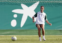 Edu Albacar no cuenta para los técnicos y no seguirá en Elche