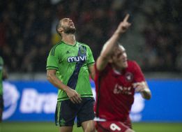 El Midtjylland danés deja fuera al Southampton de Koeman