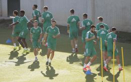 Digard, la única novedad en la lista para el Bernabéu