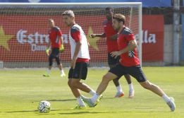 Abraham y Salva Sevilla se unen al grupo tras superar sus lesiones