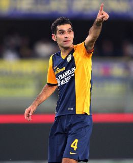 Rafa Márquez, del Verona, un mes de baja por lesión