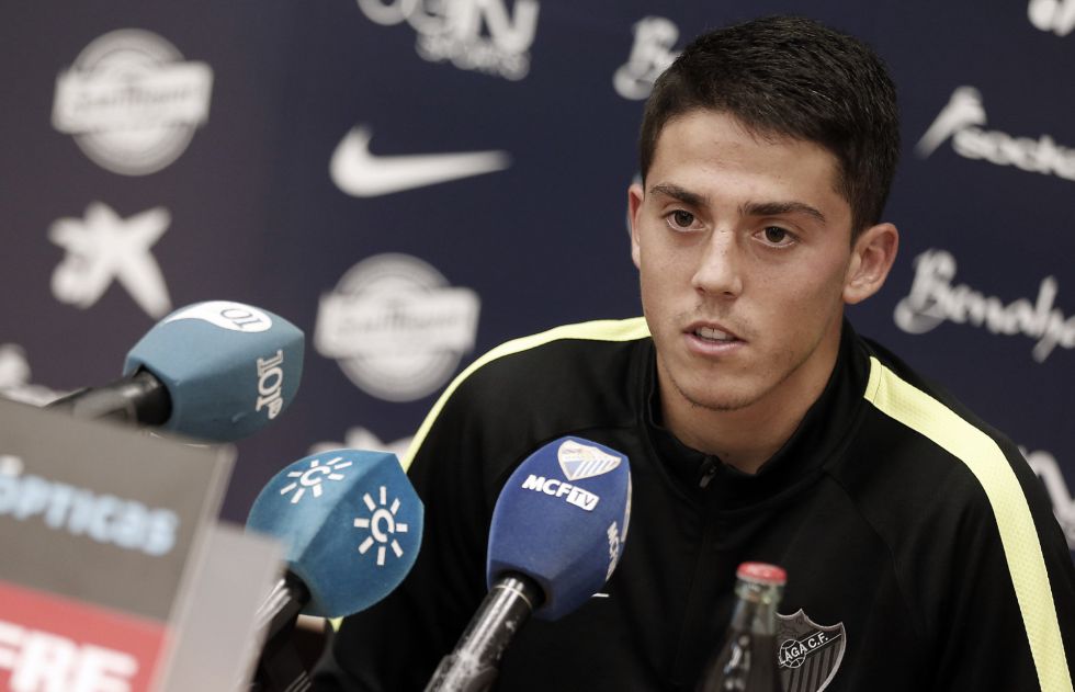"Es precioso tener la ocasión de jugar con los más grandes"