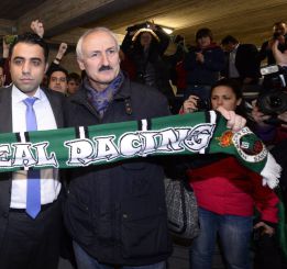 El Racing empieza a entregar los títulos a los accionistas
