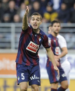 Escalante se desvincula del Catania y firma hasta 2020