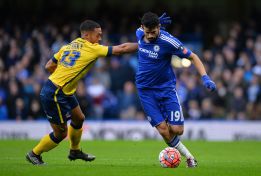 Diego Costa recupera el olfato goleador con el adiós de Mou