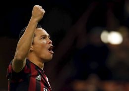 El Milán gana en casa gracias a los goles de Bacca y Boateng