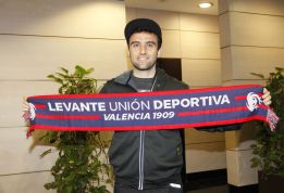 Rossi completa el primer entrenamiento con el Levante