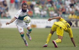 El Málaga ficha a Cifu, lateral derecho del Elche, hasta 2019