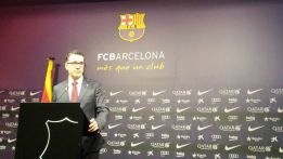 El Barça elude Qatar en el debut del portavoz, Josep Vives