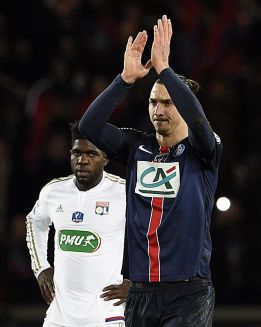 Zlatan y Rabiot eliminan al Lyon y mete al PSG en cuartos
