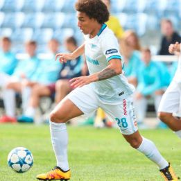Witsel: "Garay es uno de los mejores defensas del mundo"