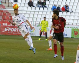 El Albacete empata en casa y no se escapa del descenso