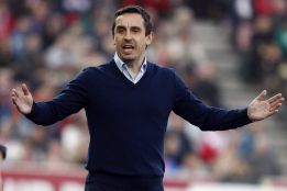 Neville: "No podemos dar ahora pasos hacia atrás"