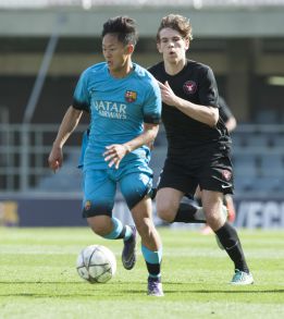 El coreano Lee desbloquea al Barça y lo mete en cuartos