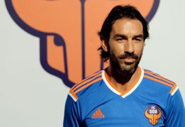 Robert Pirès anuncia su retirada a los 42 años