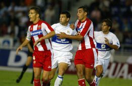 El Almería no puede contra 10