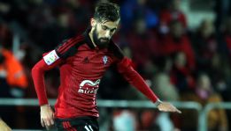 El Elche remonta con uno menos y se engancha al playoff