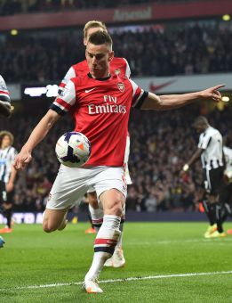 Koscielny: "Tenemos un 5% de opciones de pasar"