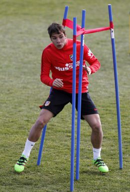 El Milán quiere a Oliver Torres para la próxima temporada