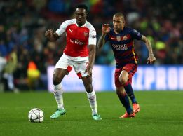 Dani Alves en el Barcelona - Arsenal