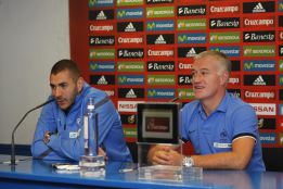 Benzema no irá con Francia en los amistosos de marzo, anuncia la FFF.
