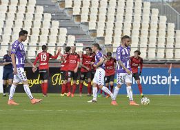 El Mirandés vuelve a la victoria goleando al Valladolid