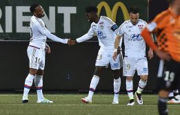 El Lyon ya es tercero tras remontar gracias a Lacazette